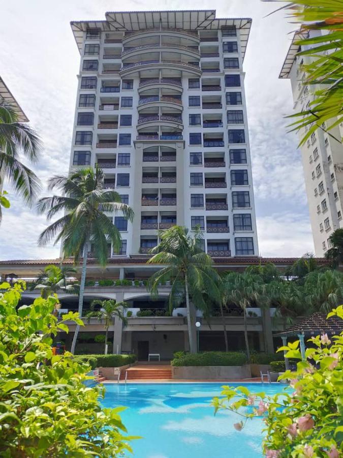 Austin Mahkota Apartment Malacca Luaran gambar